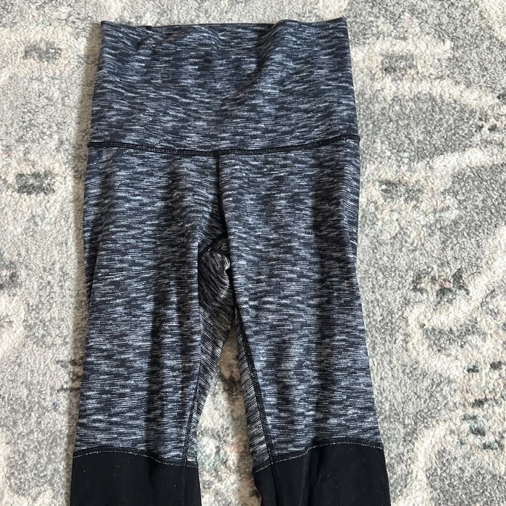 Lululemon Wunder Under Pant Stirrup Leggings Black Gray Striped Size 4